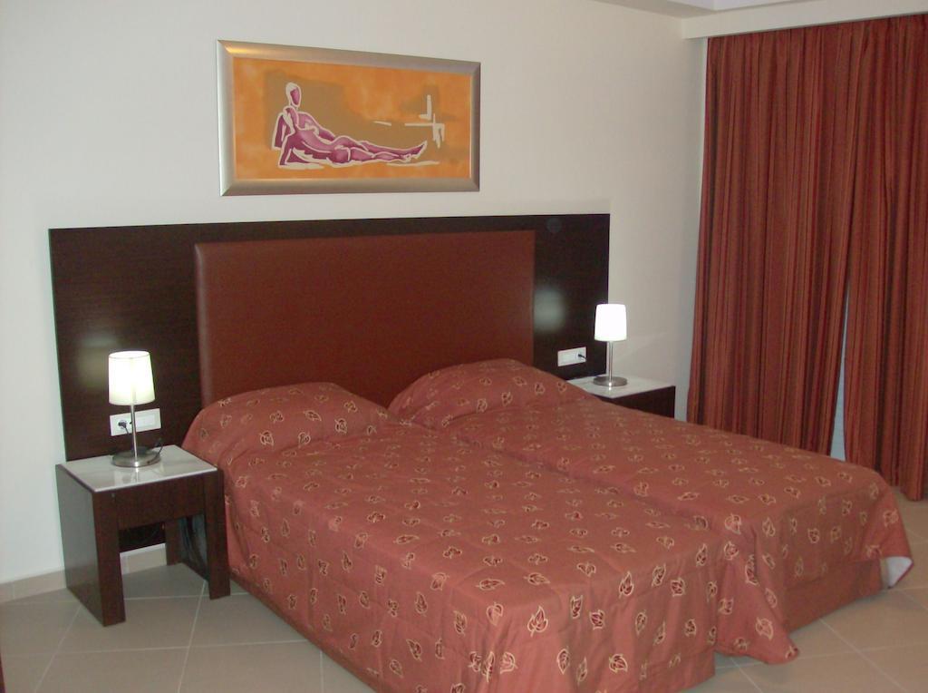 Vivian Hotel Laganas Habitación foto