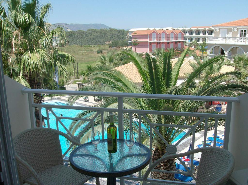 Vivian Hotel Laganas Habitación foto